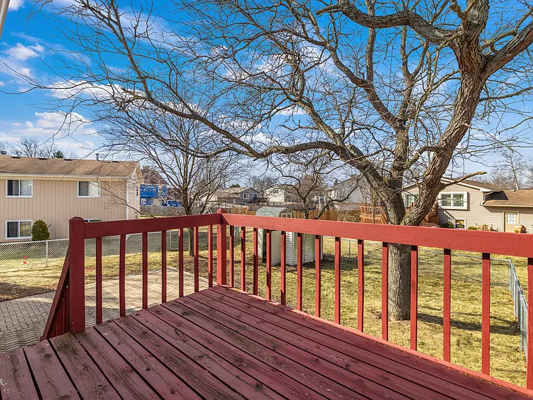 1239 Bunker St — Photo 31