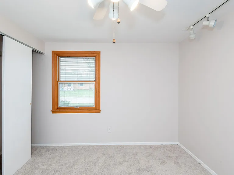 6757 Summerdale Dr — Photo 28