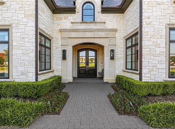 4th image of 1865 Post Oak Pl