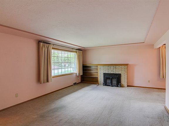 4th image of 9805 E Upriver Dr