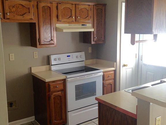 5th image of 5904 Hickory Nutt Ln
