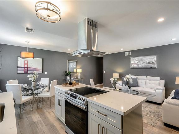 2nd image of 2171 Canary Ct APT 4