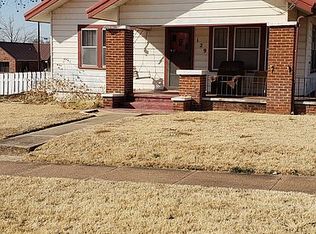 129 E 1st St, Carnegie, OK 73015
