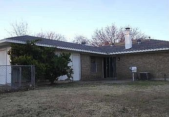 2nd image of 446 Bella St