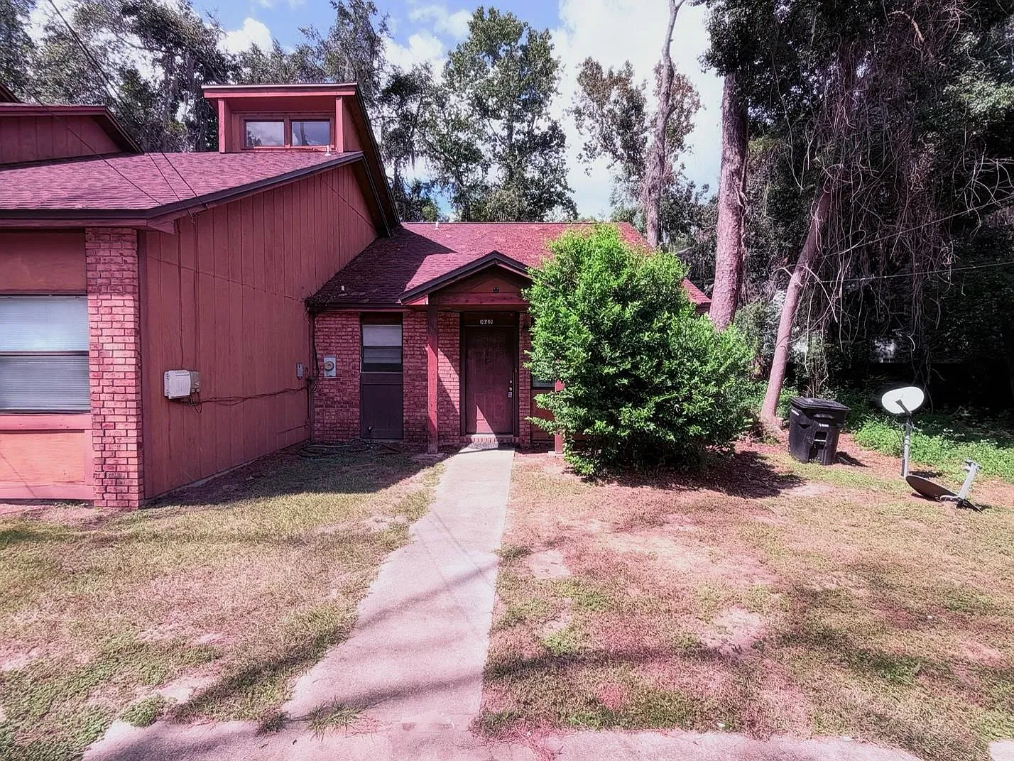 2 bed, 850 sqft, $1,400 — Photo 1