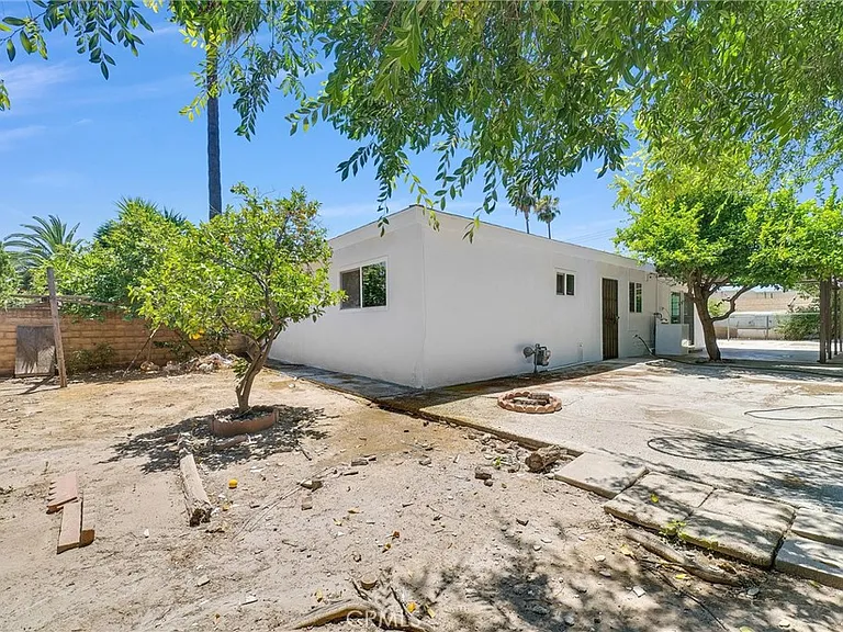 18515 Los Machos Dr — Photo 26