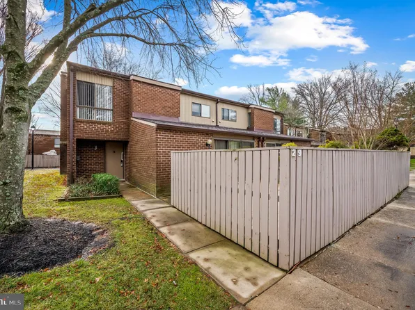 29 Saddle Ct #A, Baltimore, MD 21208