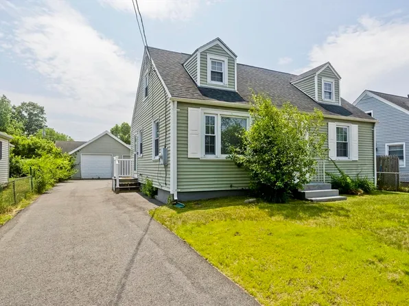 23 Mary St, Springfield, MA 01118