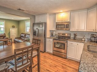 14 Laurie Dr, Enfield, CT 06082