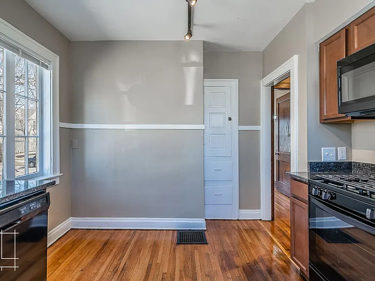 384 E. Maynard Ave — Photo 21