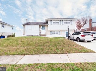 9953 Montour St, Philadelphia, PA 19115