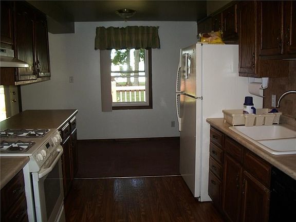 Kitchen looking into Breakfast Nook