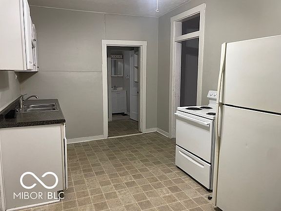 5th image of 1331 Sycamore St