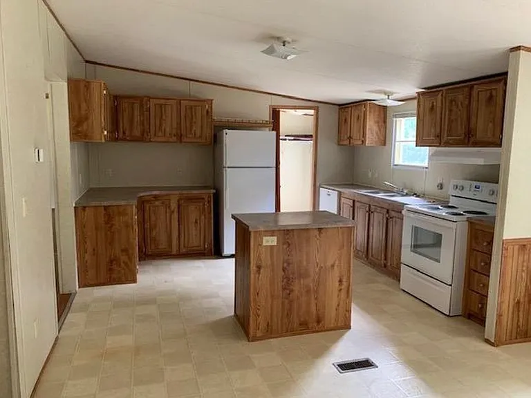 2870 Highway 546 — Photo 3