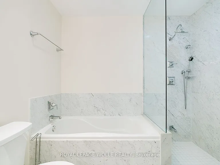 1717 Avenue Rd #307 — Photo 23