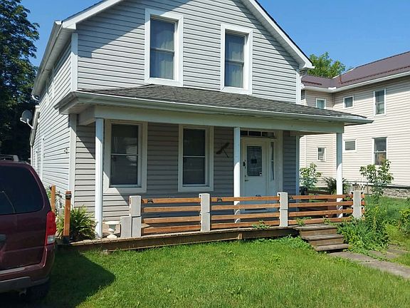 3rd image of 739 Edward St