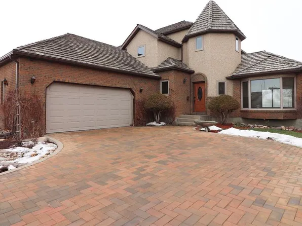 610 W Ross Glen Dr SE, Medicine Hat, AB T1B 3X3