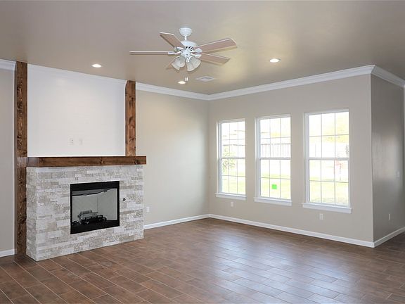 4th image of 5811 W Villas Ct