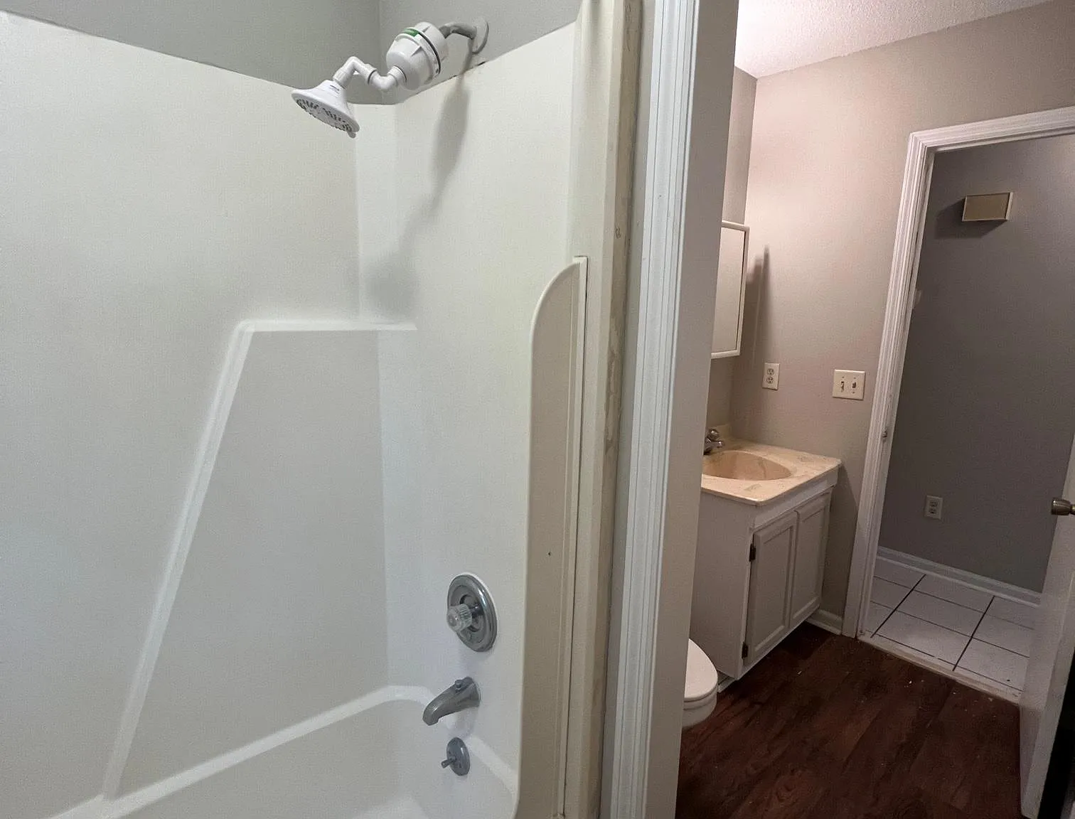 3 bed, 1140 sqft, $1,500 — Photo 2