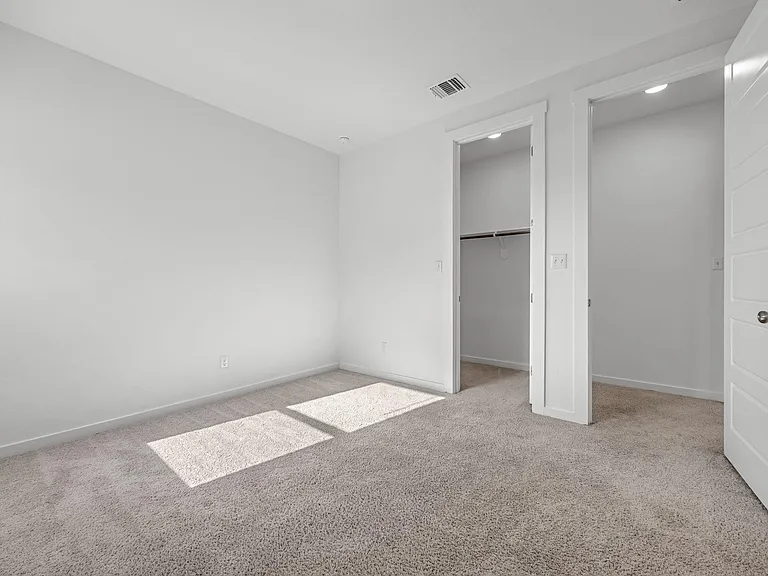 2145 Stampede Dr — Photo 28