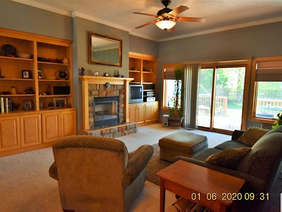 3rd image of 119 W Creek Dr