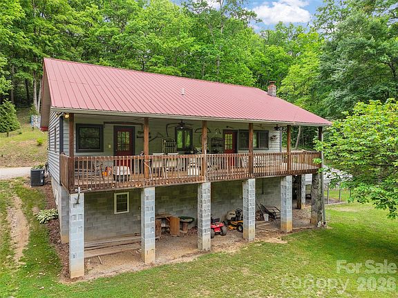 4th image of 125 Harris Cir