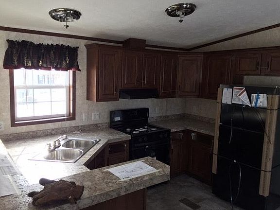 3rd image of 8120 Seneca Tpke Lot 203