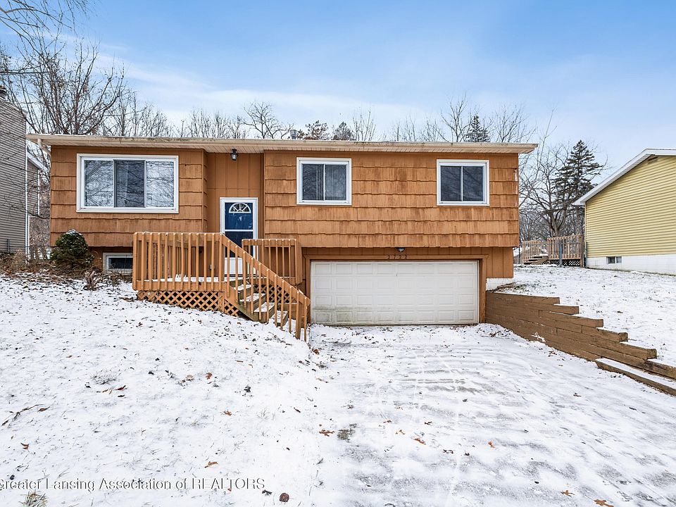 1st image of 2722 Aurora Dr