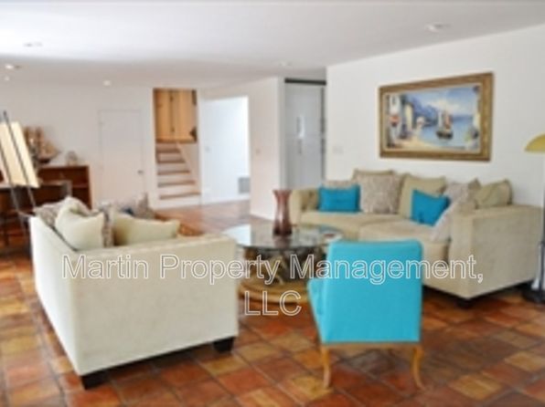 118 Newtown Rd, Acton, MA 01720