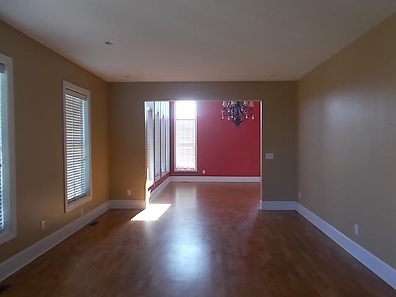 2nd image of 200 Saint Johns Cir