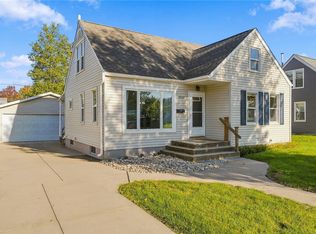 2036 Franklin Ave NE, Cedar Rapids, IA 52402