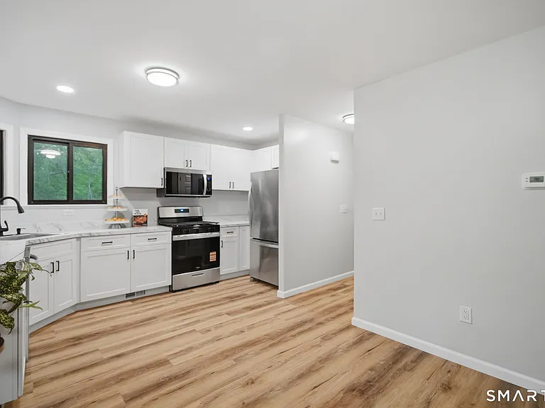 808 Mill Pond Dr #808 — Photo 6