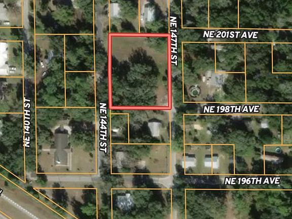 3rd image of  NE 147th St
