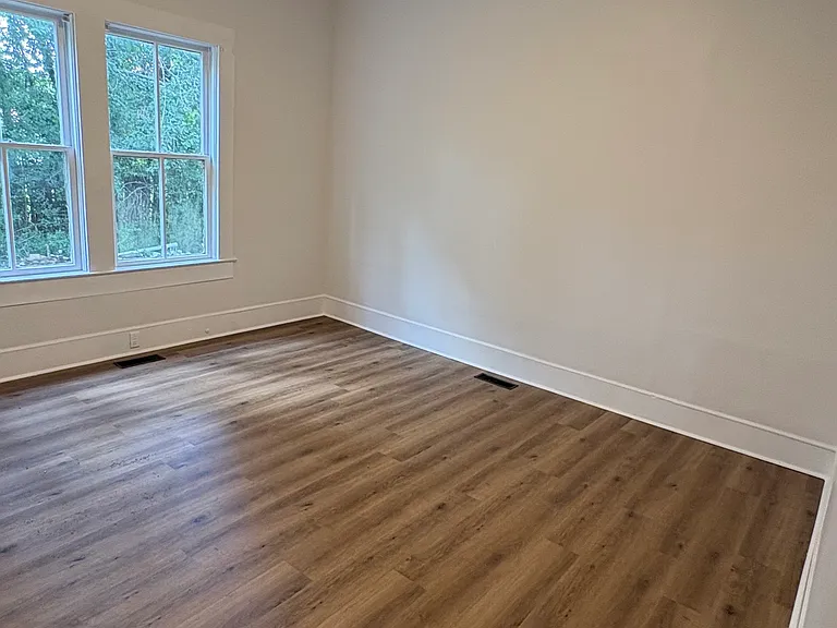 803 W Lafayette St — Photo 15
