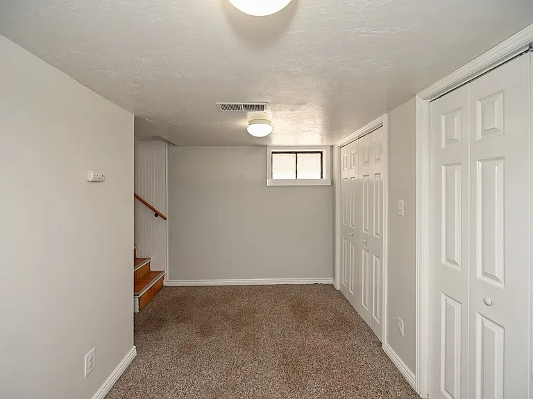 2789 S Alden St — Photo 22