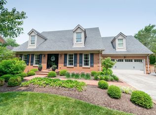 1083 Rockbridge Rd, Lexington, KY 40515