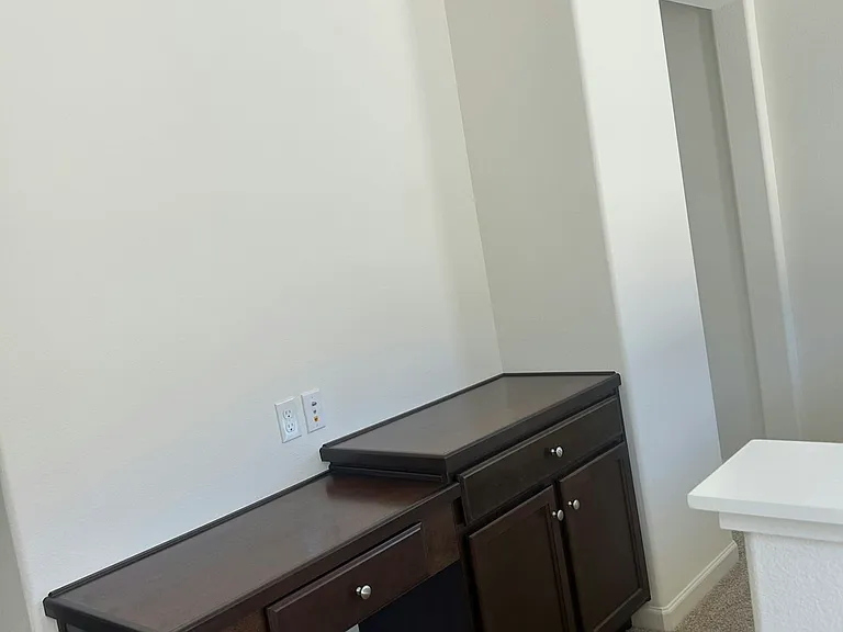 933 Winchell Way W — Photo 3