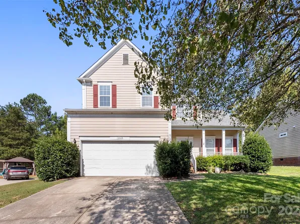 13505 Misty Dew Ct, Charlotte, NC 28273