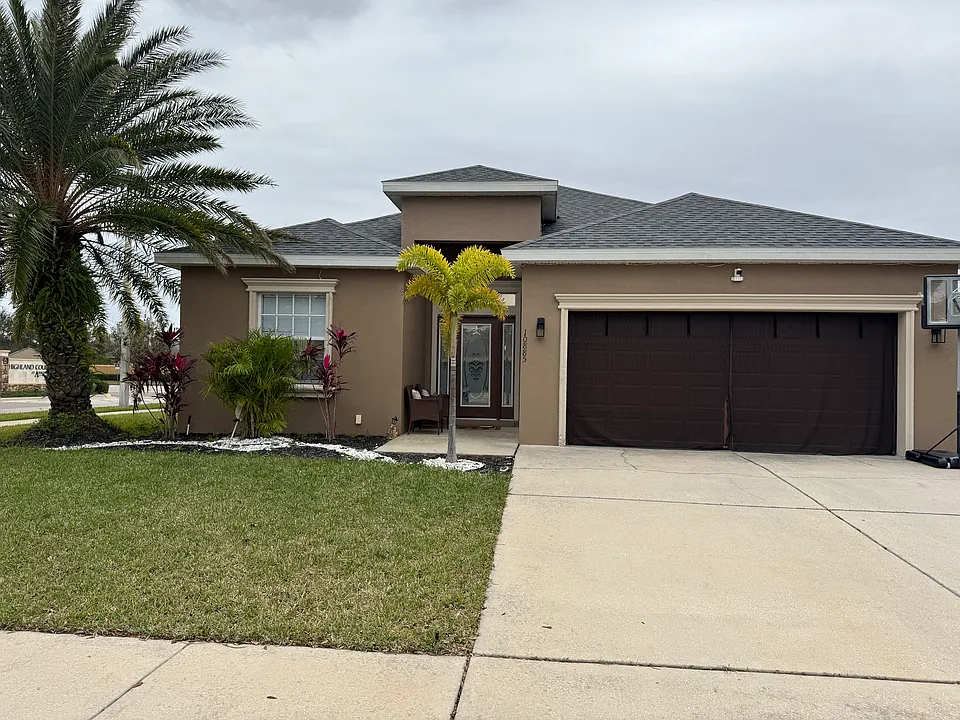 10885 Standing Stone Dr