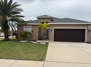 10885 Standing Stone Dr, Wimauma, FL 33598