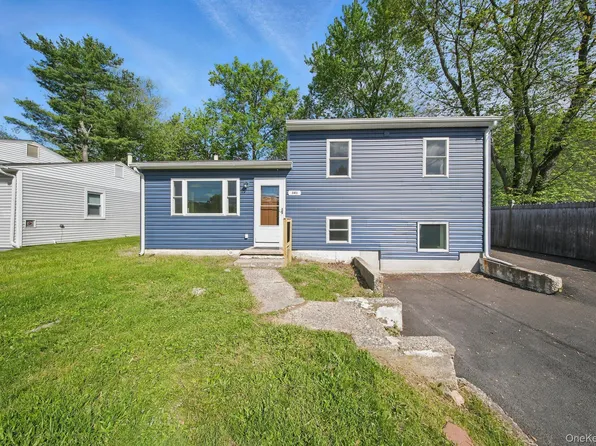 341 Highland Ave Extension, Middletown, NY 10940