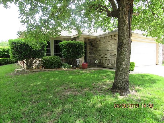 4th image of 2416 Chestnut Dr
