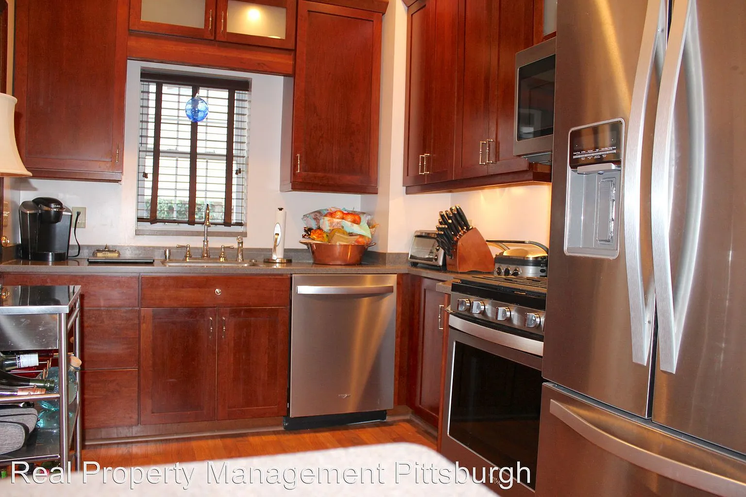 2333 Sidney St photo 1
