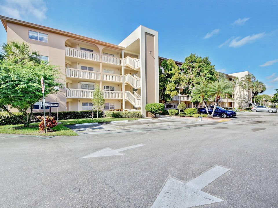 1st image of 1601 Abaco Dr APT D2