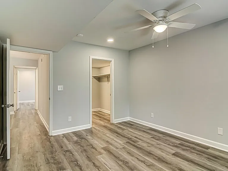 1518 Benjamin Pkwy #D — Photo 19