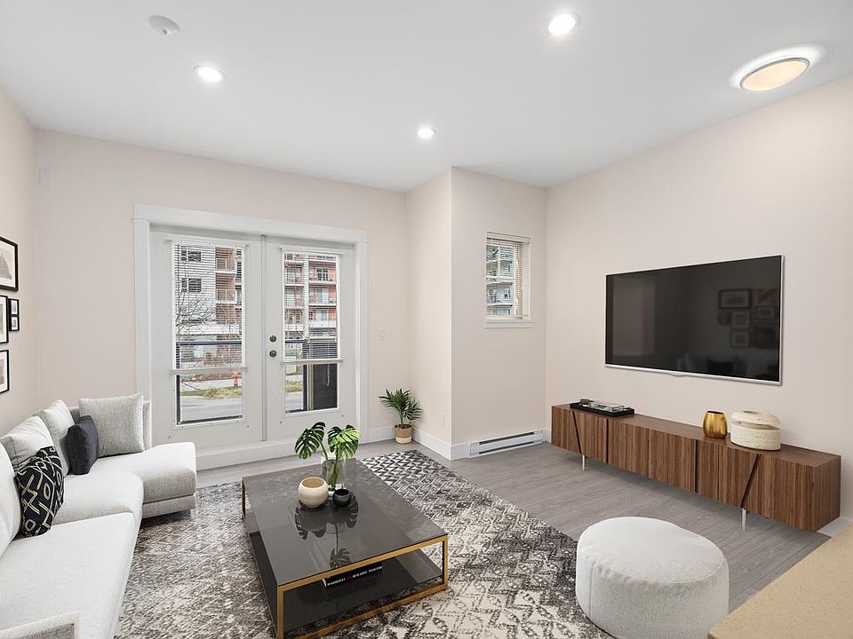 1st image of 3382 Viewmount Dr #103