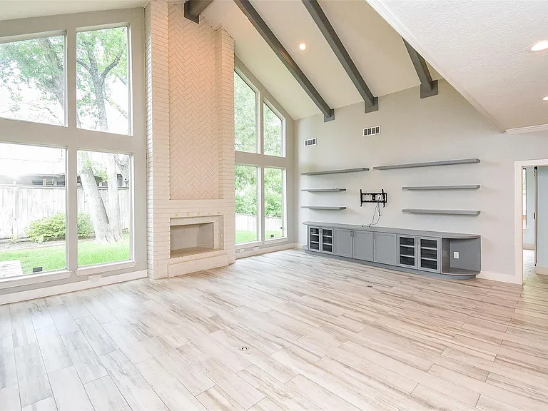 755 Last Arrow Dr — Photo 19