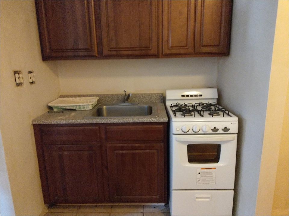 2nd image of 14159 85th Rd APT 6G