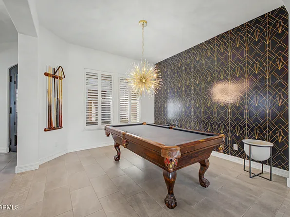 7623 S BARLOW Drive, Gilbert, AZ 85298