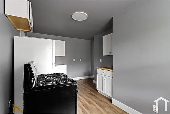 448 N State Ave #D — Photo 8